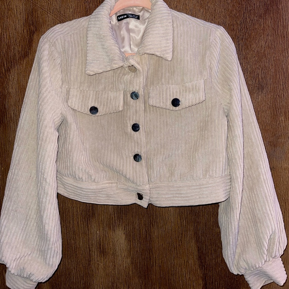 SHEIN Cozy beige cropped jacket